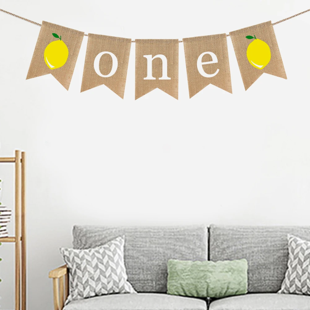 decoracao-de-festa-de-primeiro-aniversario-com-guirlanda-de-burlap-para-celebracao-de-tema-de-verao