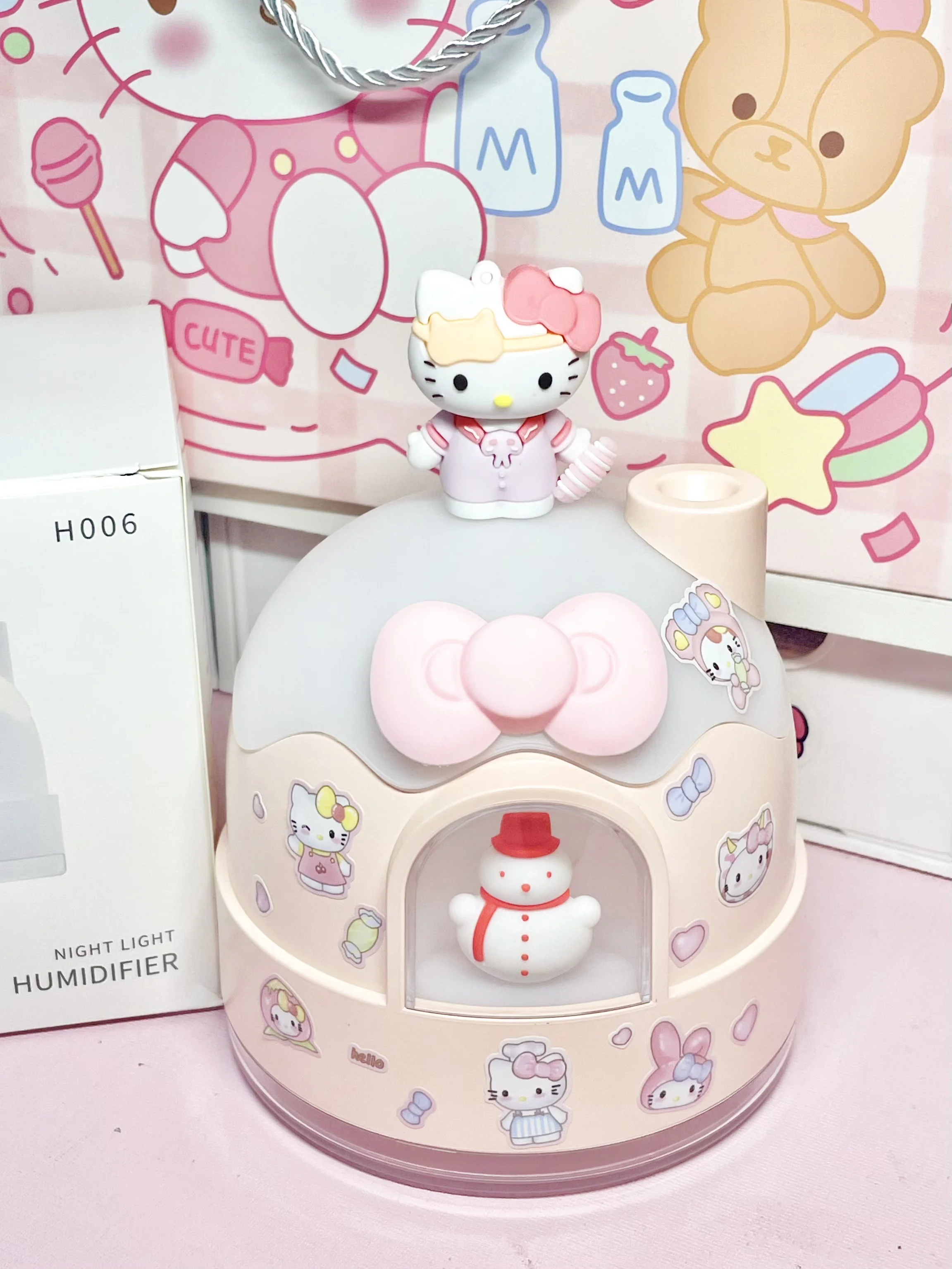 Sanrio Hello Kitty Snowy Hut KT Cat Humidifier Birthday Luxury Gift for Girlfriend and Best Friend Spring Festival and New Year