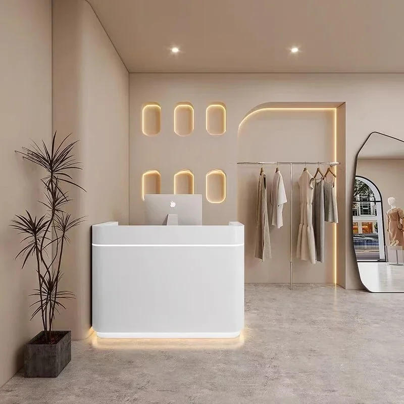 Small counter, simple and modern clothing store, reception desk, bar, paint baking beauty salon, front desk
