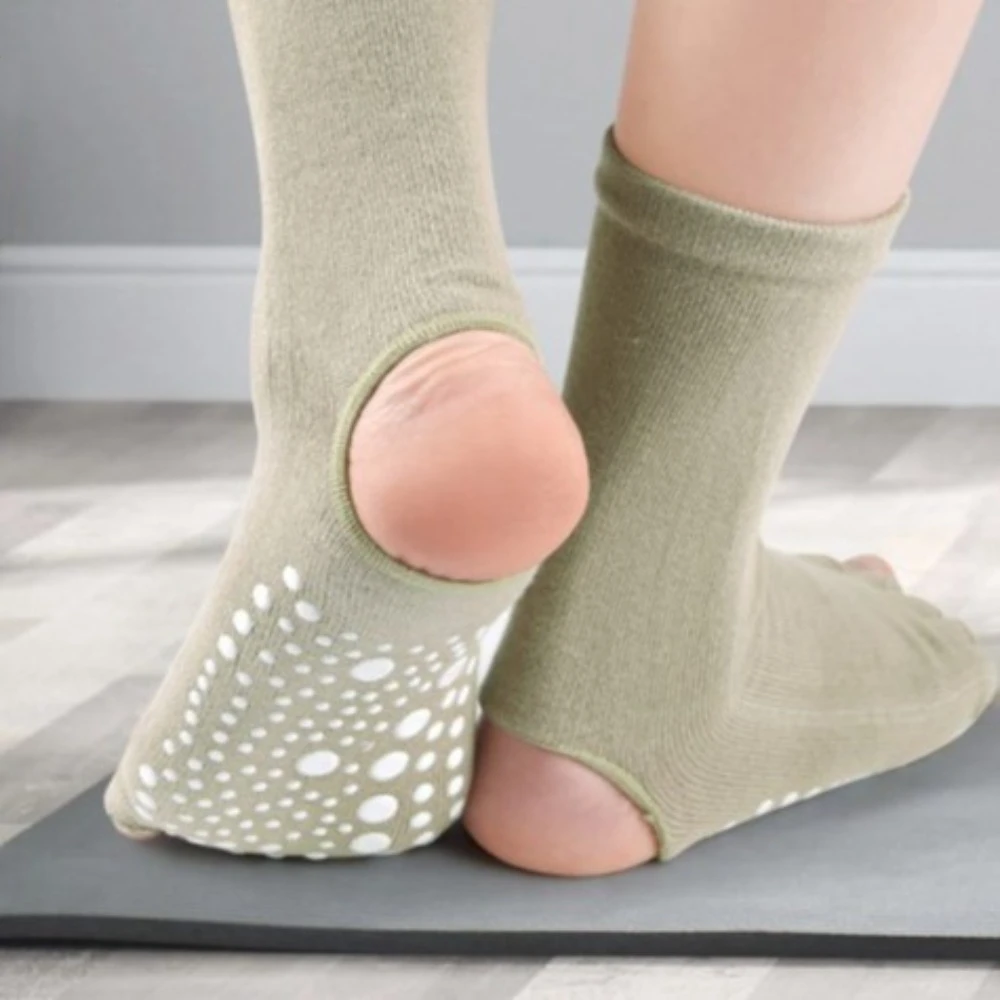 

Cotton Hosiery Yoga Socks Women Toe Separation Exposed Middle Tube Socks Sport Five Finger Socks Adhesive Anti Slip Particles