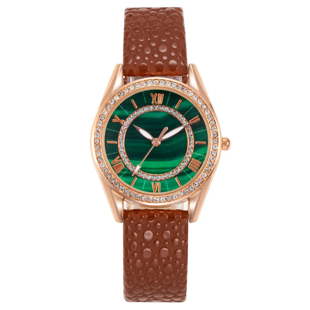 Relojes de lujo con diamantes para mujer, reloj de cuarzo con diseño de puntero verde esmeralda de Roma, cuero negro, regalo, 2023