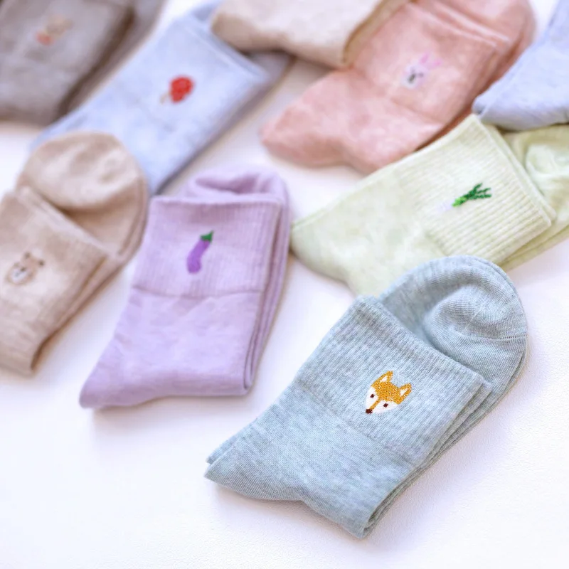 1Pairs Woman's Fashion Socks Crew Socks Women's Cartoon Fruit Sock Colorful Cotton Harajuku Sock Pink Green Brown Grey Socks