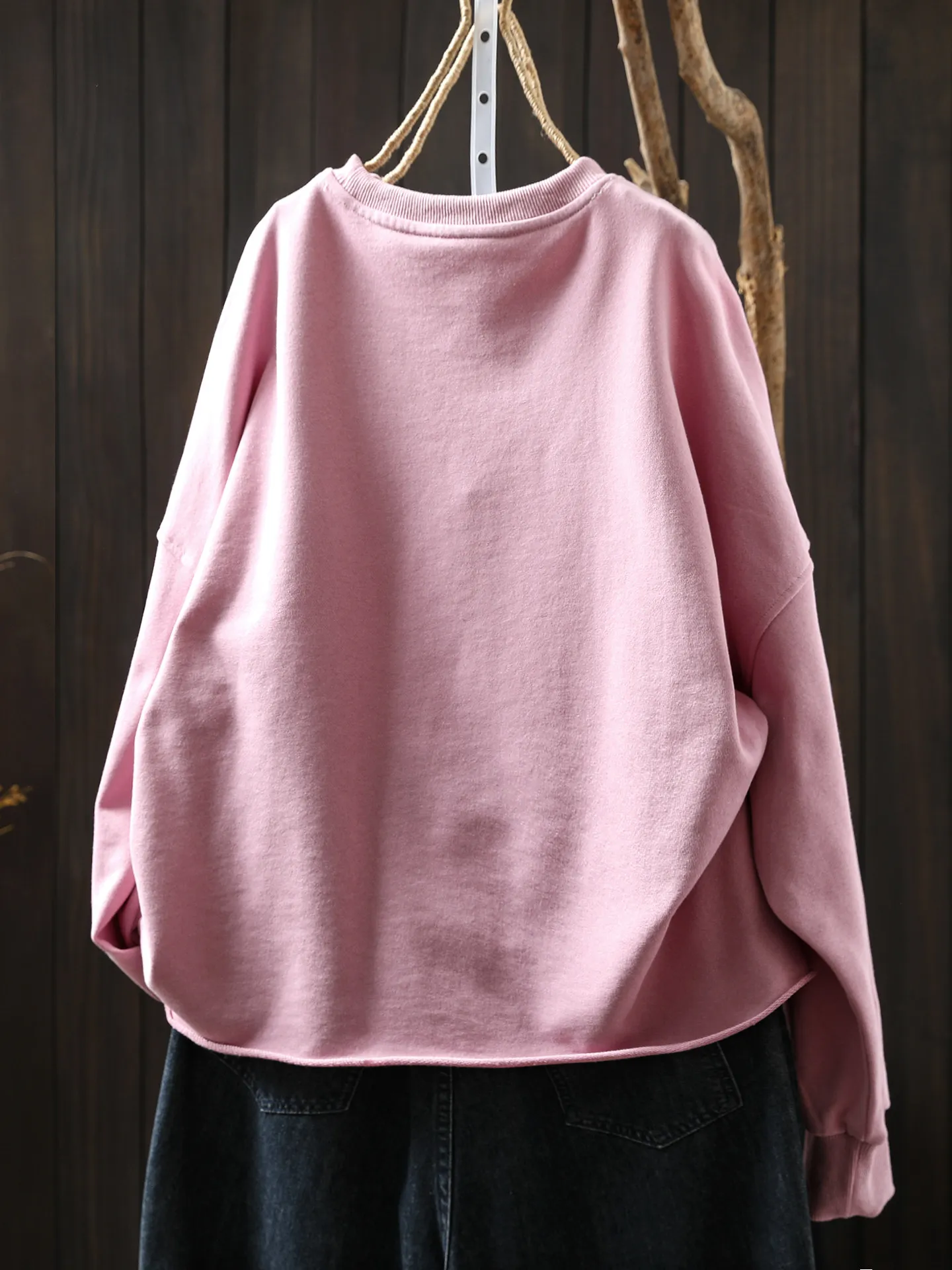 2026 Autumn Winter Casual Solid Color Long Sleeve Pullover Women's Sweatshirt Vintage Patch Design Loose Fit Basical Tops