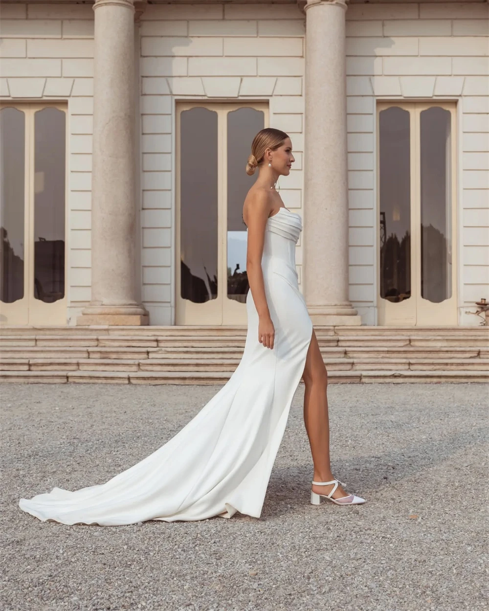 

Customized Fashion Jersey Wedding Dresses for Woman Court Train Bridal Gowns Backless Strapless Open Back Robe de soirée