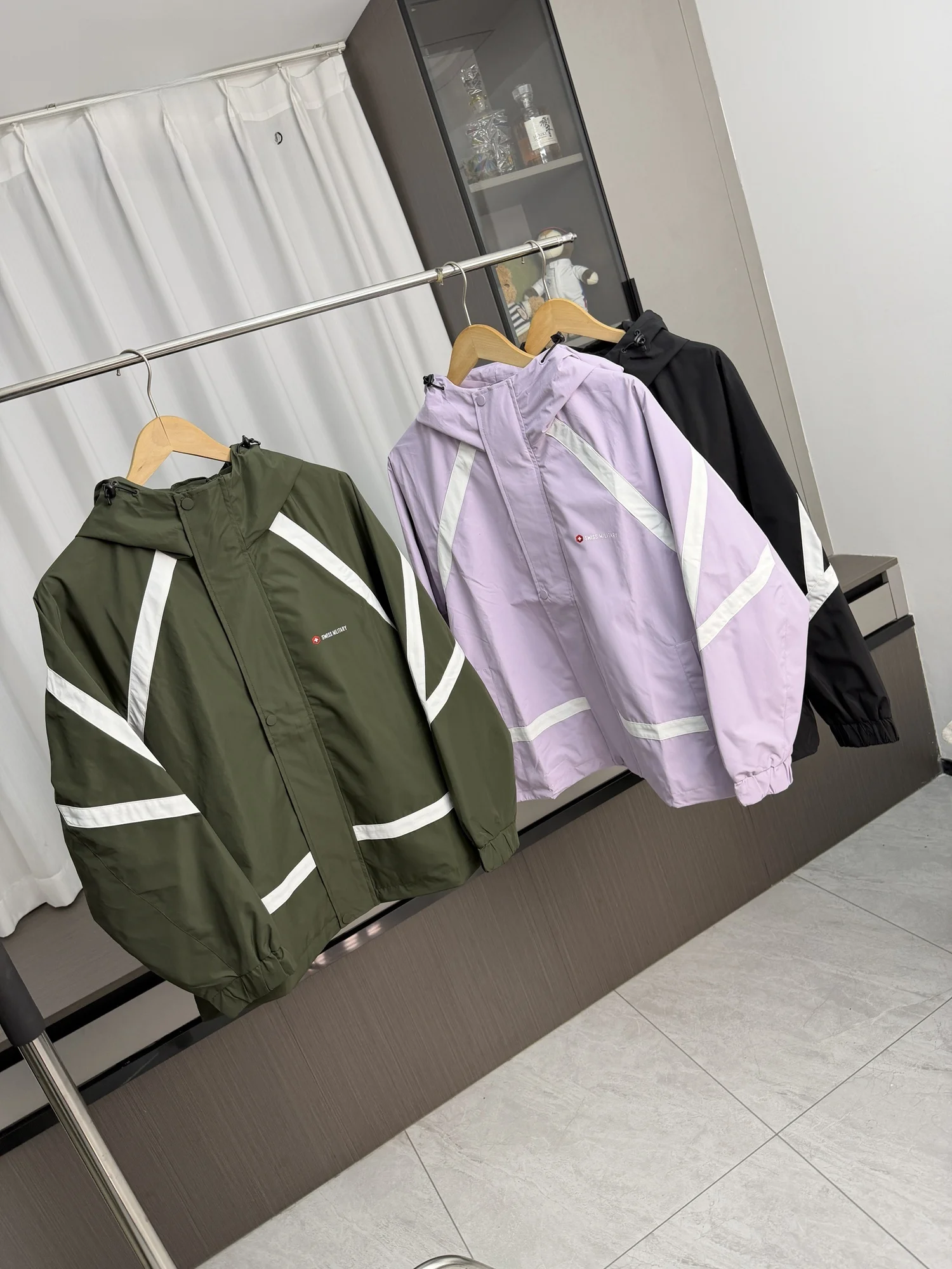 

Водонепроницаемая ветрозащитная куртка для активного отдыха, мужская осенняя куртка для пар, с флисовой подкладкой, на молнии, повседневная, модная.