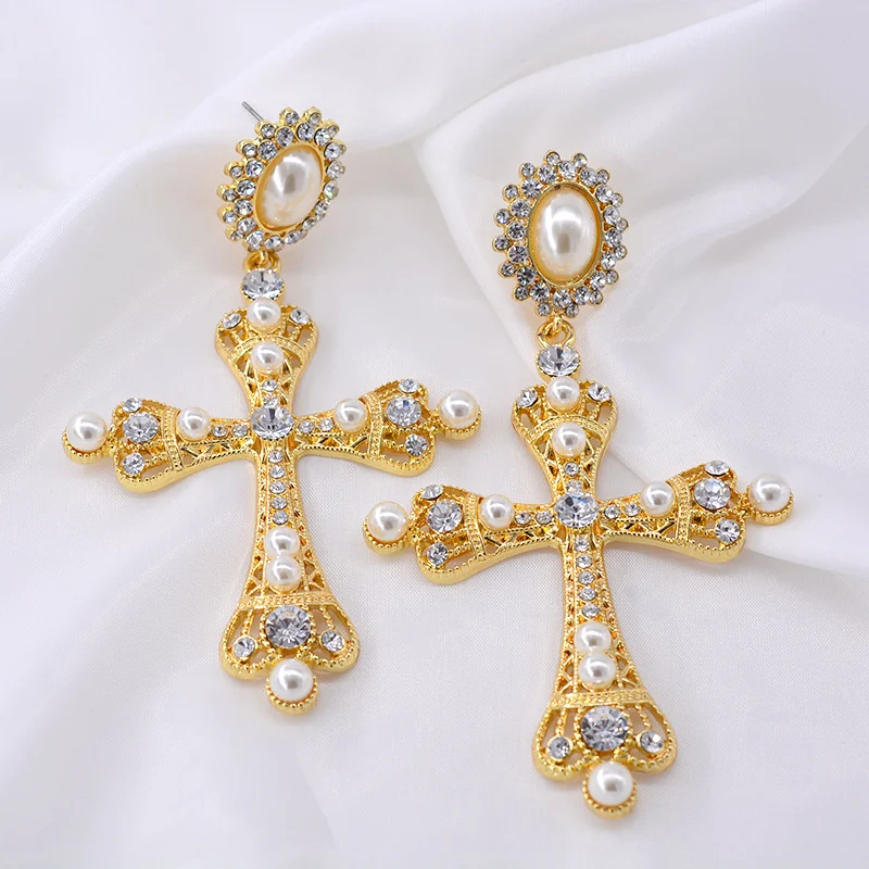 New Korean Baroque Long Cross Earrings Pink Crystal Fringe Palace Retro Cool Style Earrings