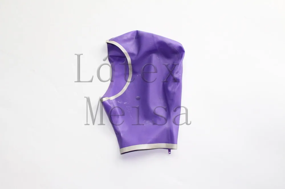 Cagoule en latex violet visage ouvert et décoratif avec garniture grise pour femme
