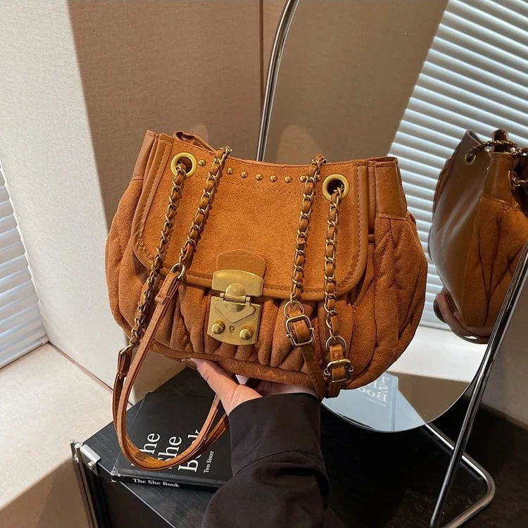 

2025 Autumn Winter Niche Design Shoulder Bag, Women's Vintage Crossbody Purse, Minimalist Day to Night Tote, Casual Sling Bag