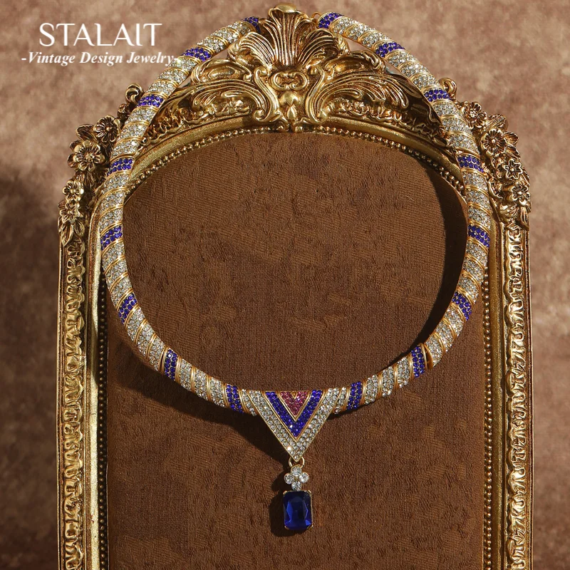 

Vintage Blue Zircon Pendant Necklace Gold Color Choker Collar Woman Rhinestone Wedding Accessories Luxury Designer Jewelry 2025
