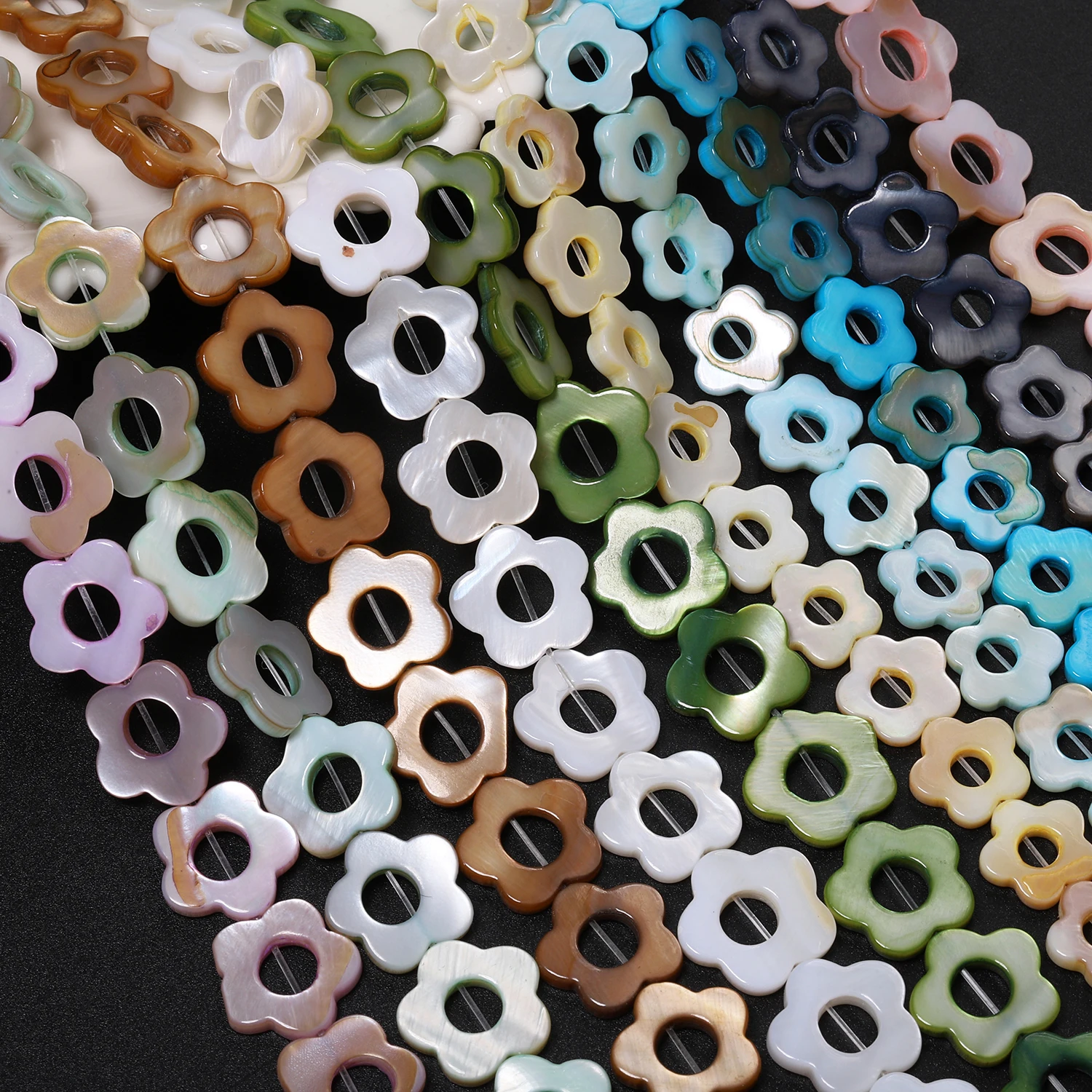 12/15 mm natürliche bunte hohle Blumenform Muschelperlen für Schmuckherstellung Zubehör DIY Perlenarbeiten Zubehör Armbänder Halsketten