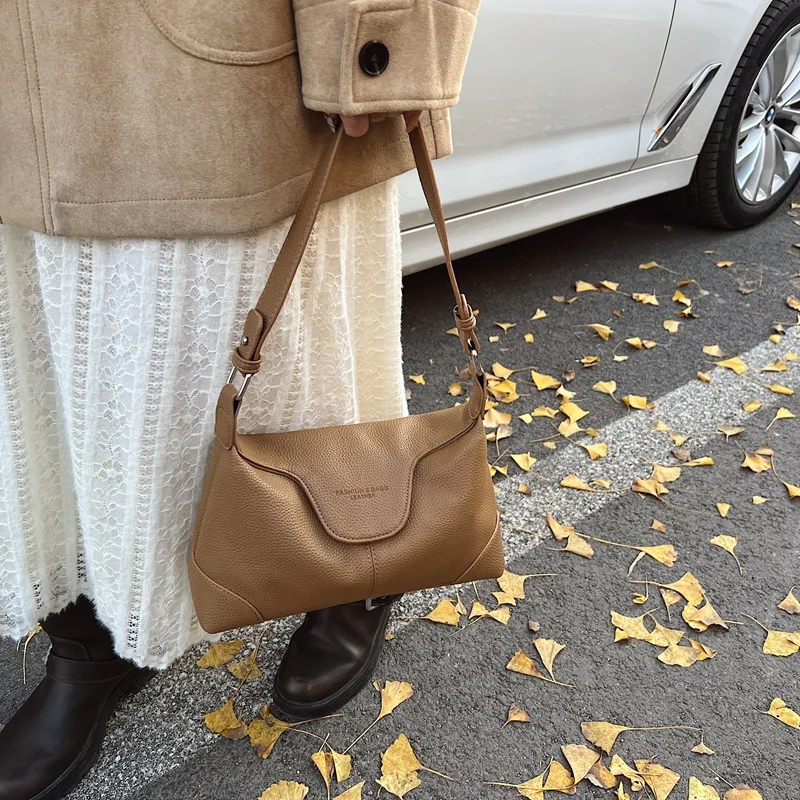 

2025 Winter Underarm Bag for Women Vintage Shoulder Purse Niche Crossbody Bag Elegant Fashion Retro Chic Style