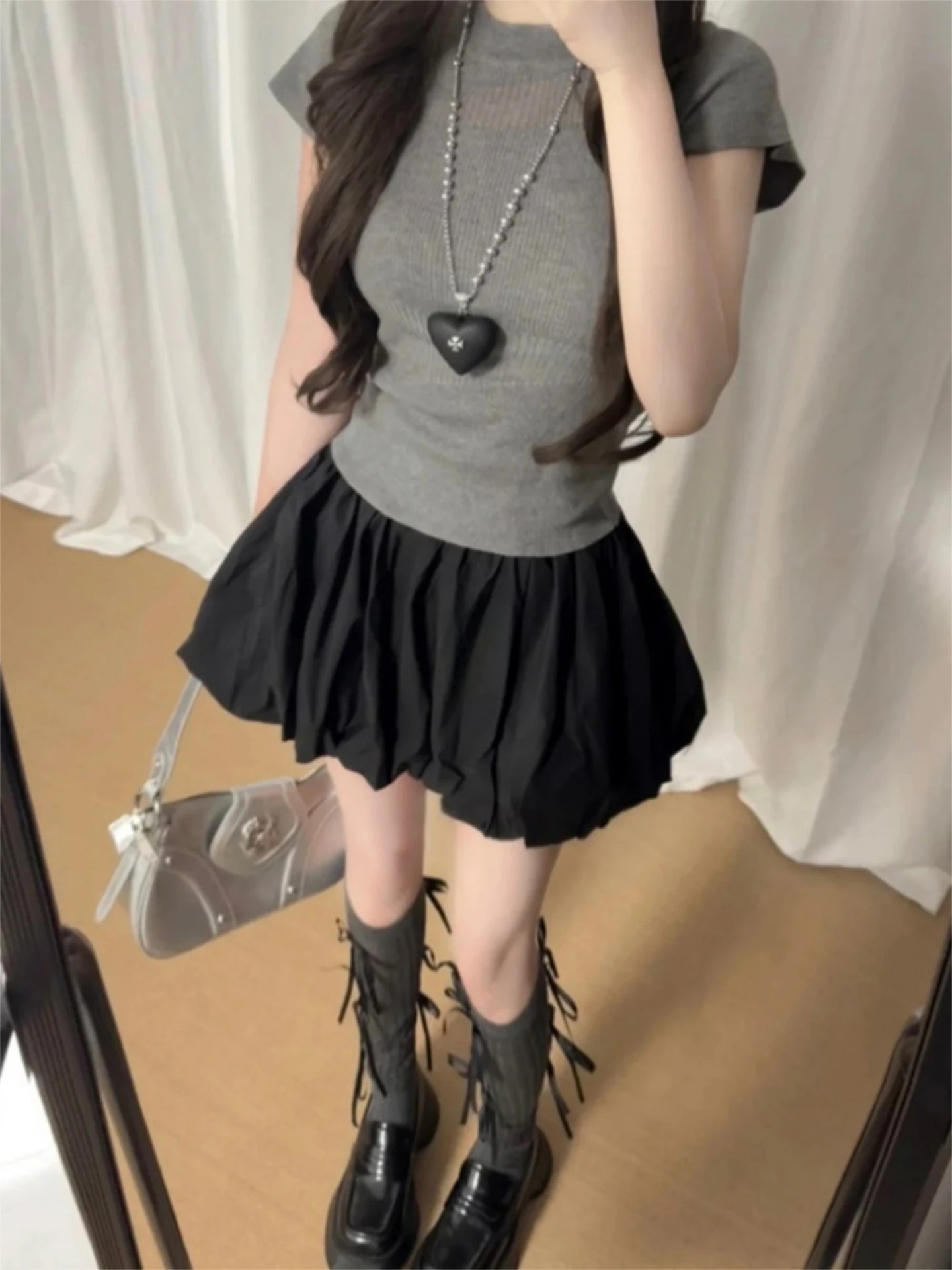 Black Flower Bud Short Skirt Women's Spring 2026 New High Waist A-Line Bubble Skirt Small Size Cake Half-length Skirt