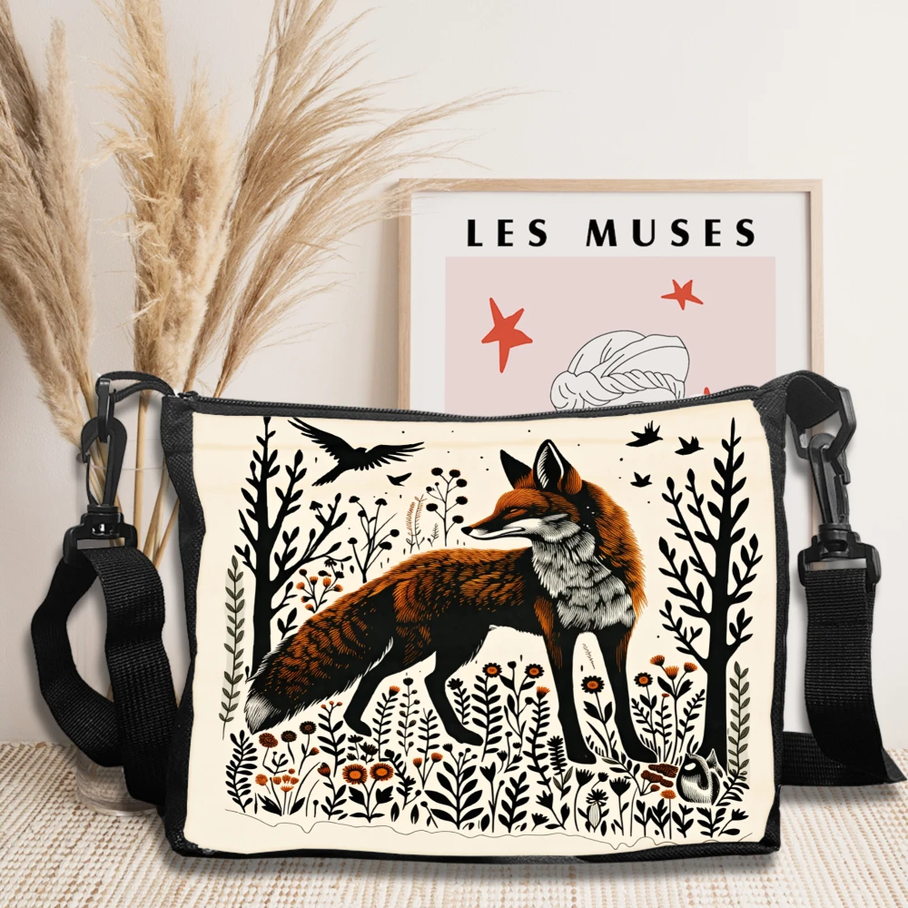 Fox Print Crossbody Bag Cream Wildlife Forest Animal Pattern Shoulder Bags For Women Outdoor Nature Adventure Travel Daily Use F