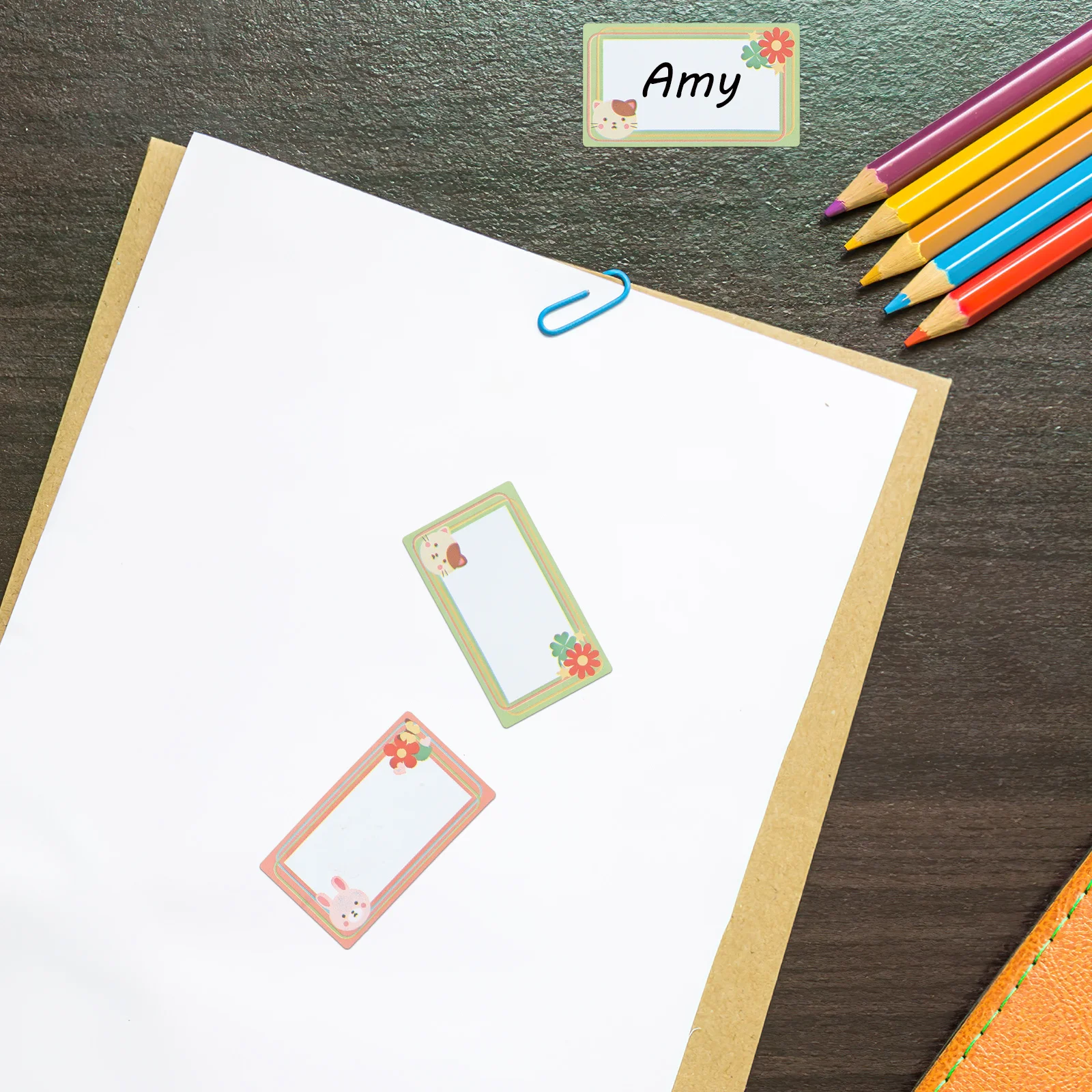 1 rollo de etiquetas adhesivas en blanco, etiquetas de nombre reutilizables para artículos para niños, suministros escolares, botellas de agua, almacenamiento de zapatos, hogar y oficina