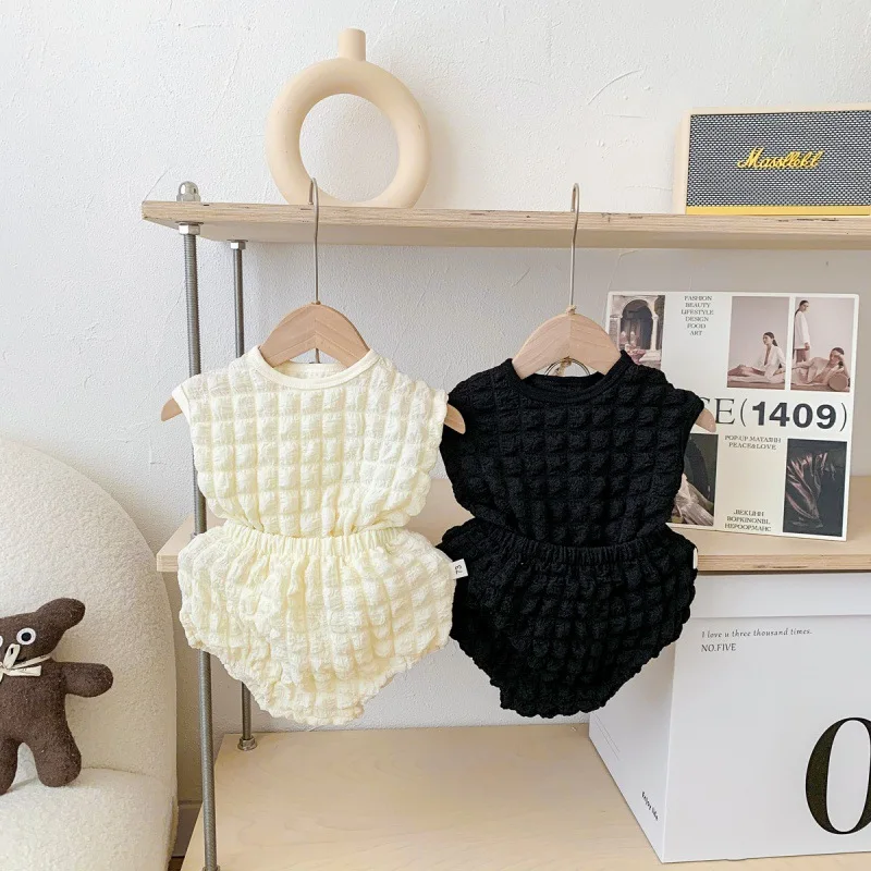 ZOETOPKID Summer Baby Girls Sets Bubble Grid Round Collar Sleeveless Solid Color Vest Tops+Bread Shorts Fashion Newborn Clothes