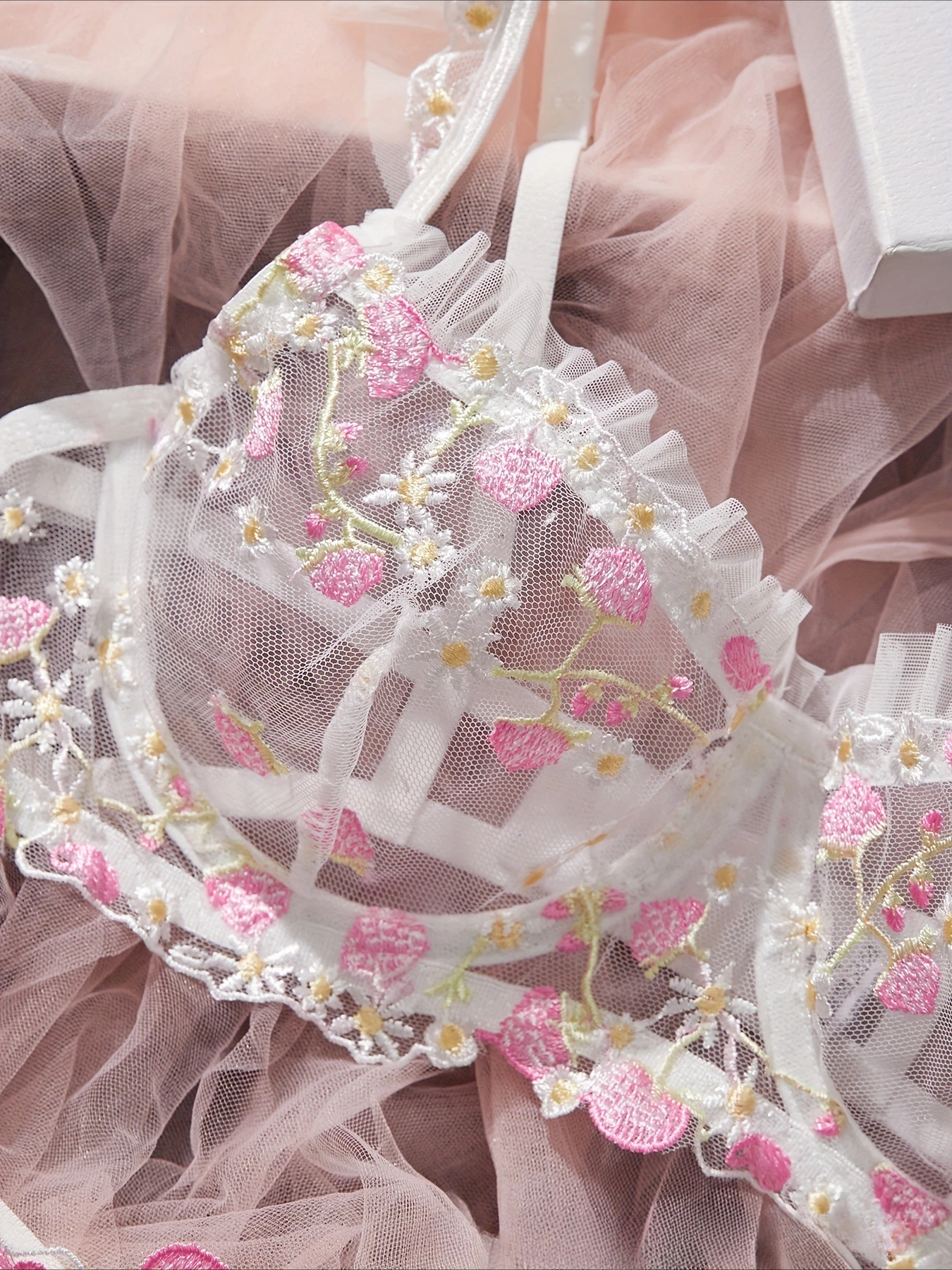 New French Strawberry Embroidery Mesh Bra Lingerie Sets Erotic Suits For Women Hot Caliente Lady Female Outfit Sexy Lingerie Set view 5