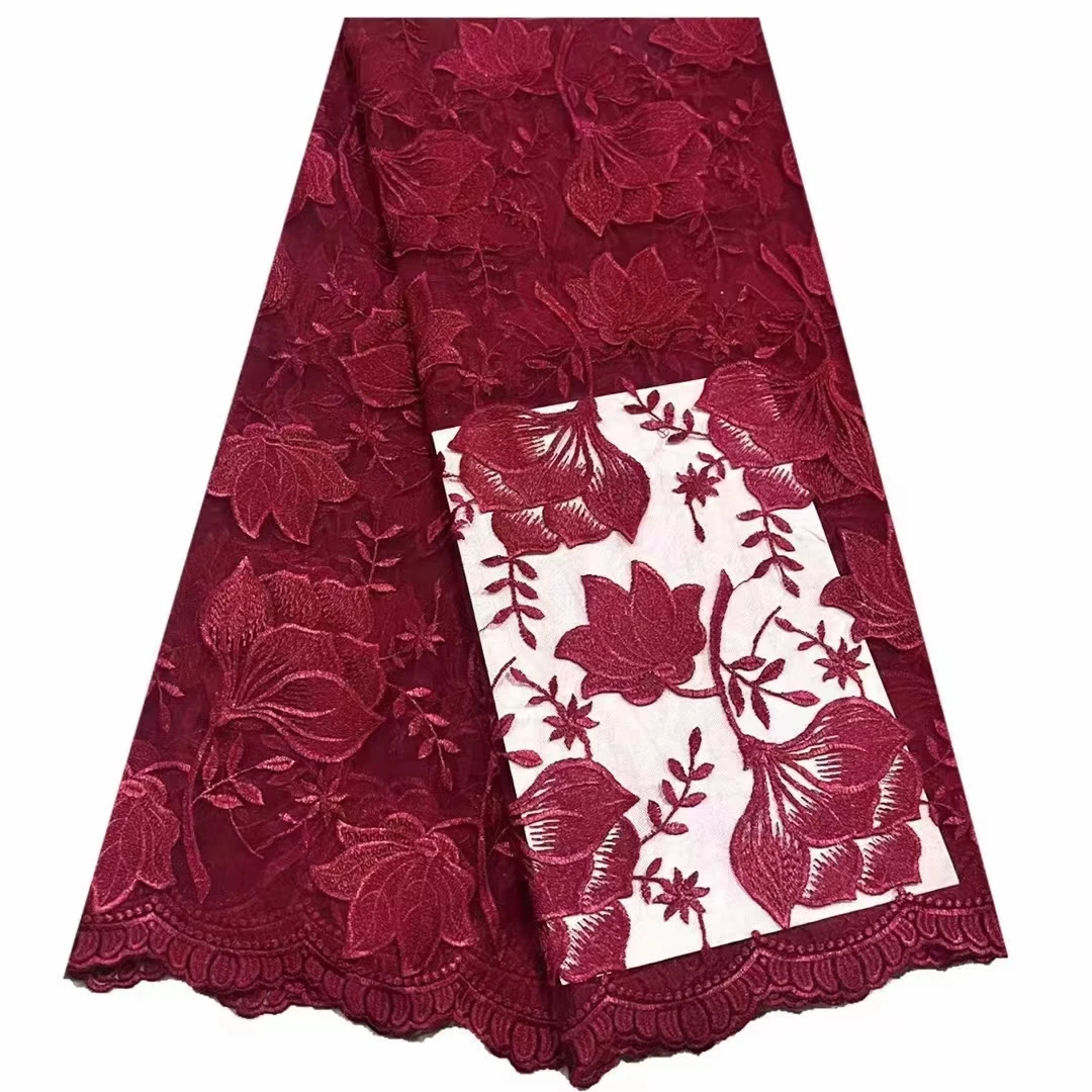 

European and American vintage lace water-soluble fabric, high-quality embroidered flowers groom wedding party dresses 5 yards