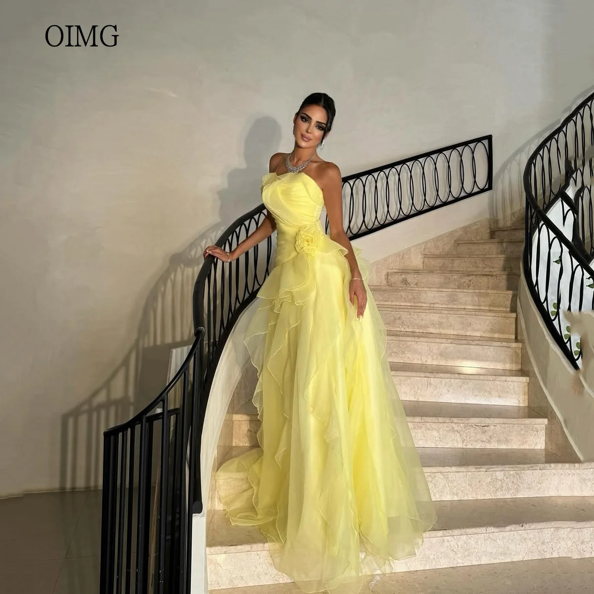 

OIMG Elegant Yellow Strapless A Line Prom Gowns Backless Ruffled Formal Party Gown Floor Length Evening Dress 2025 Customized
