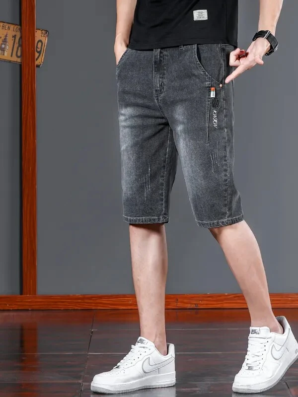 Men's Casual Cotton Stretch Denim Shorts Embroidered Five-Quarter Length Thin Style Summer Leisure Shorts Straight Leg Fit