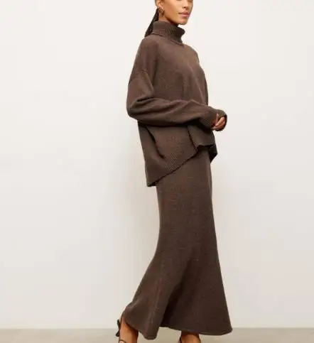 2025 خريف/شتاء جديد المرأة موضة عادية نصف الياقة العالية توب سليم صالح ألف خط تنورة قطعتين مجموعة ملابس نسائية