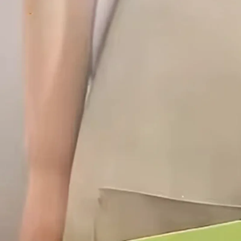 

1Pc Silicone Sink Splash Guard With Suction Cup Anti-Splash Barrier For Kitchen Basin Waterproof Splatter Stopper Board