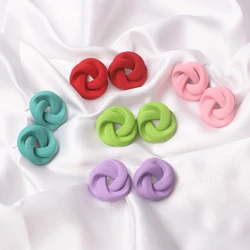 Korean Flower Stud Earrings for Women New Colorful 14Colors Styles Metal Twisted Statement Brincos Sweet Beautiful Jewelry Gift
