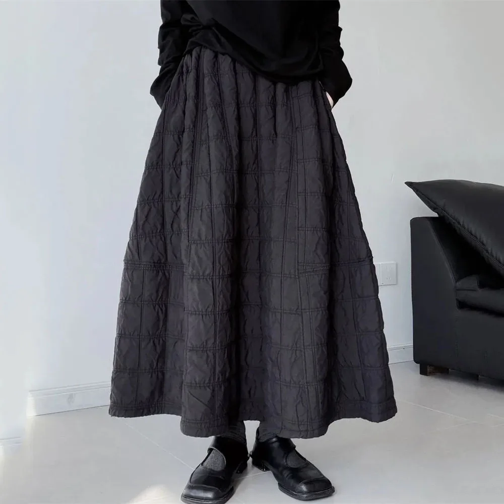 Vintage Simple Thick Warm Cotton Padded Skirt Winter Black Elastic High Waist Diamond Checkered A-Line Skirt Women Plaid Loose