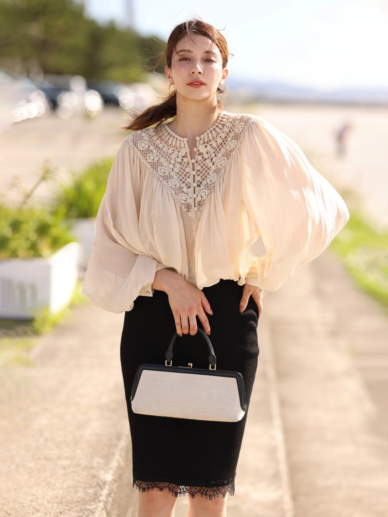 

Шелковая блузка ручной работы с бисером и ажурным цветочным узором, женская, свободного кроя, с длинными рукавами, дышащая, комфортная