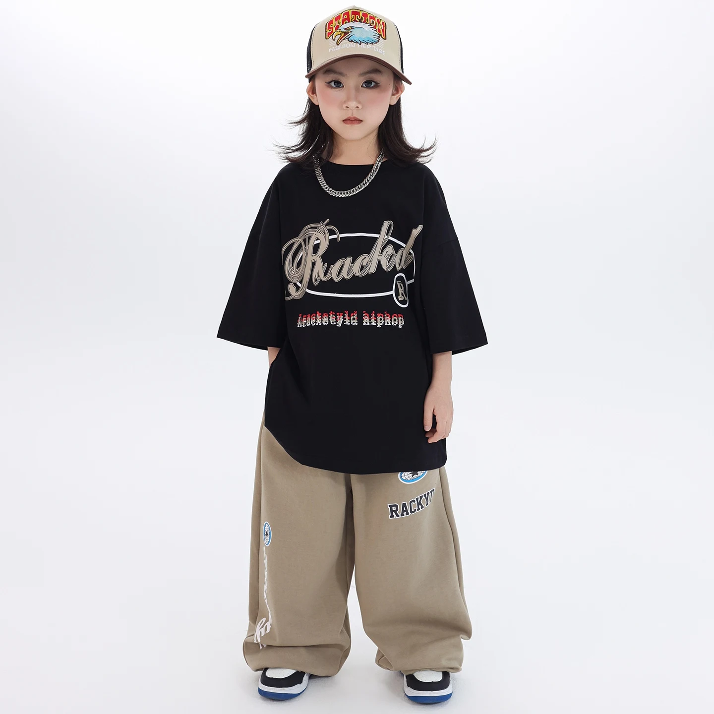 子供ヒップホップダンス服黒 Tシャツスウェットパンツガールズボーイズストリートダンスジャズ練習パフォーマンス衣装ジョガーセット BL16379