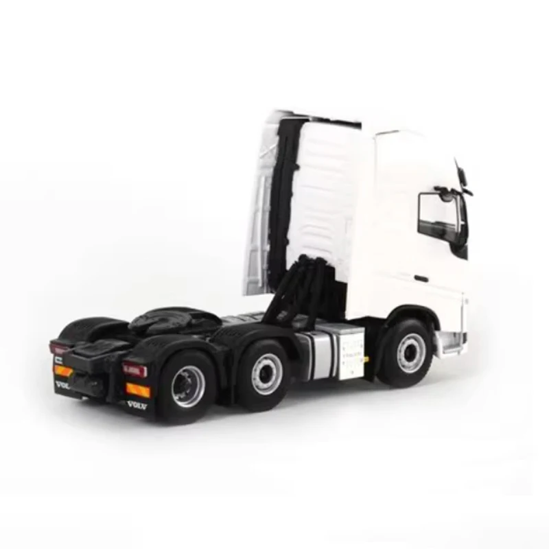 

WSI Dietcast 1:50 Scale FH4 GL XL 6x2 Truck Alloy Car Model 03-1137 Classic Hobby Collection Souvenir Gift Static Decoration