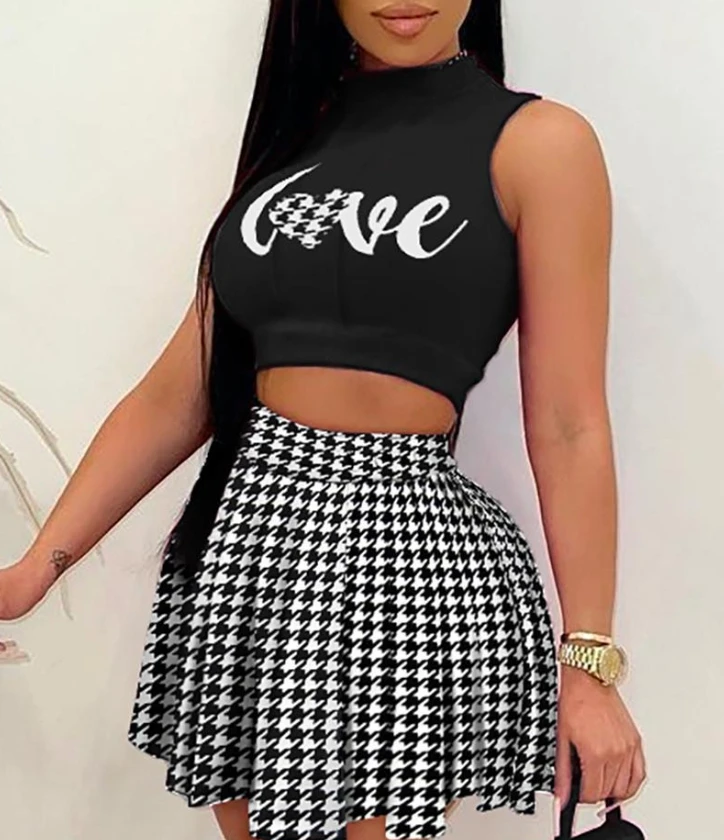 

Женский комплект: укороченный топ без рукавов и плиссированная юбка с воротником-стойкой и металлической пряжкой, идеально подходит для летних вечеринок