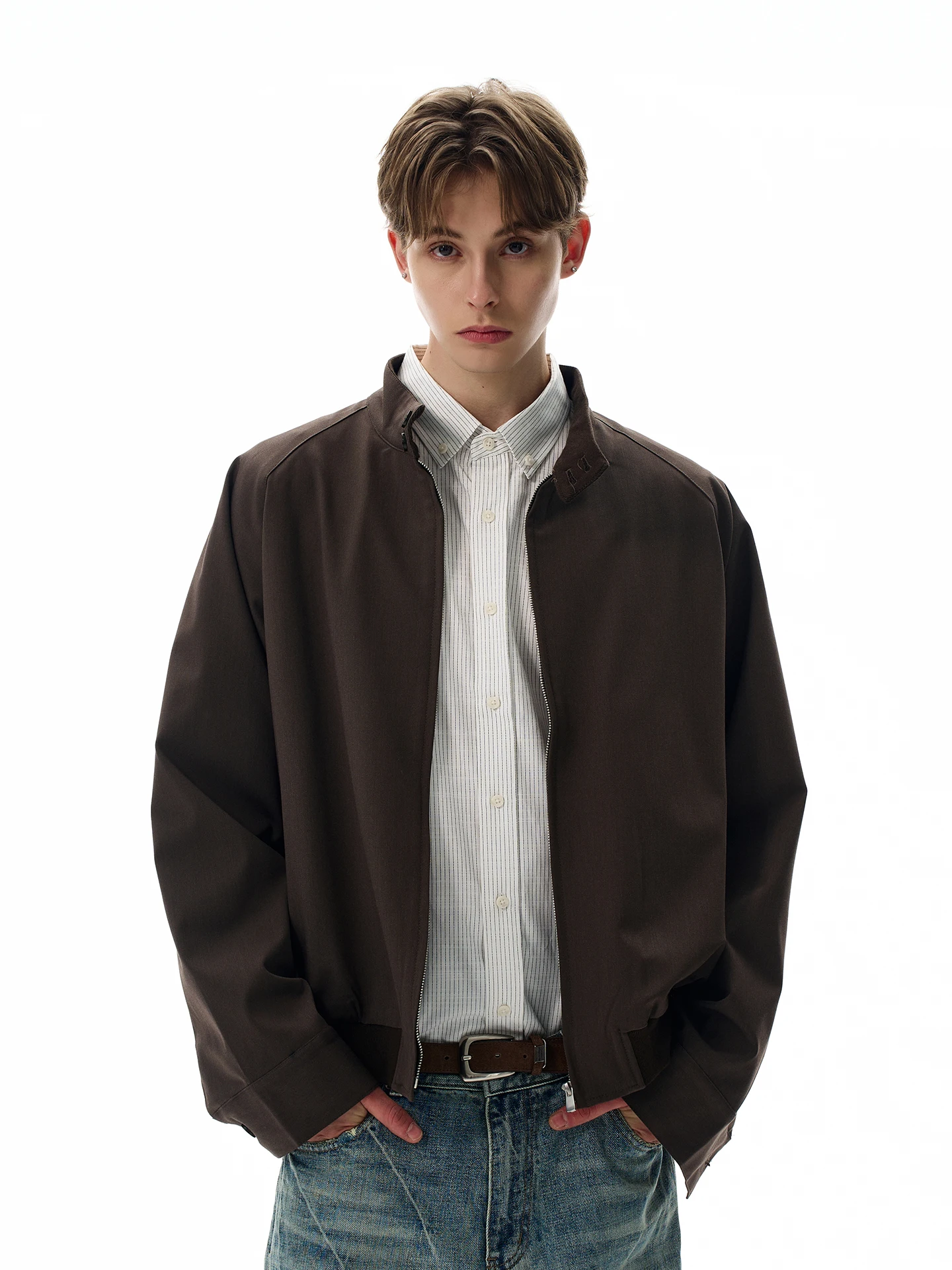 

Американская ретро-куртка с воротником-стойкой на молнии, универсальная, простая, для повседневной носки, модная, из полиэстера, хлопка, ПУ и эластичного волокна