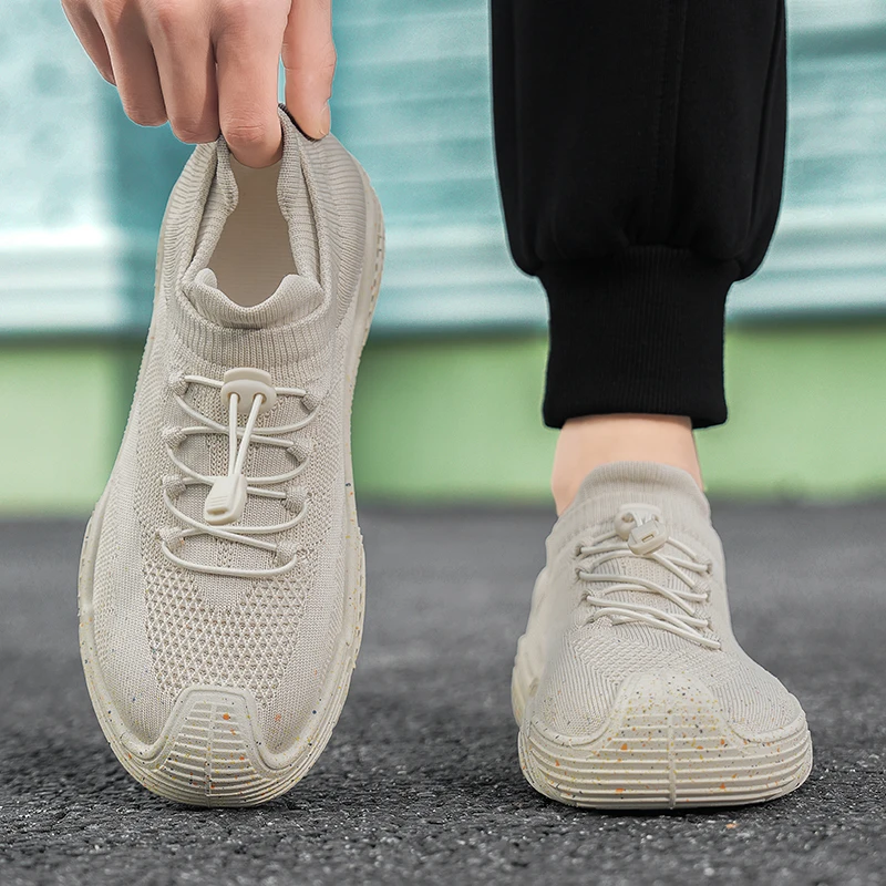 Men's Breathable Running Shoes Fly Woven Mesh Elastic Socks and Shoes in Summer