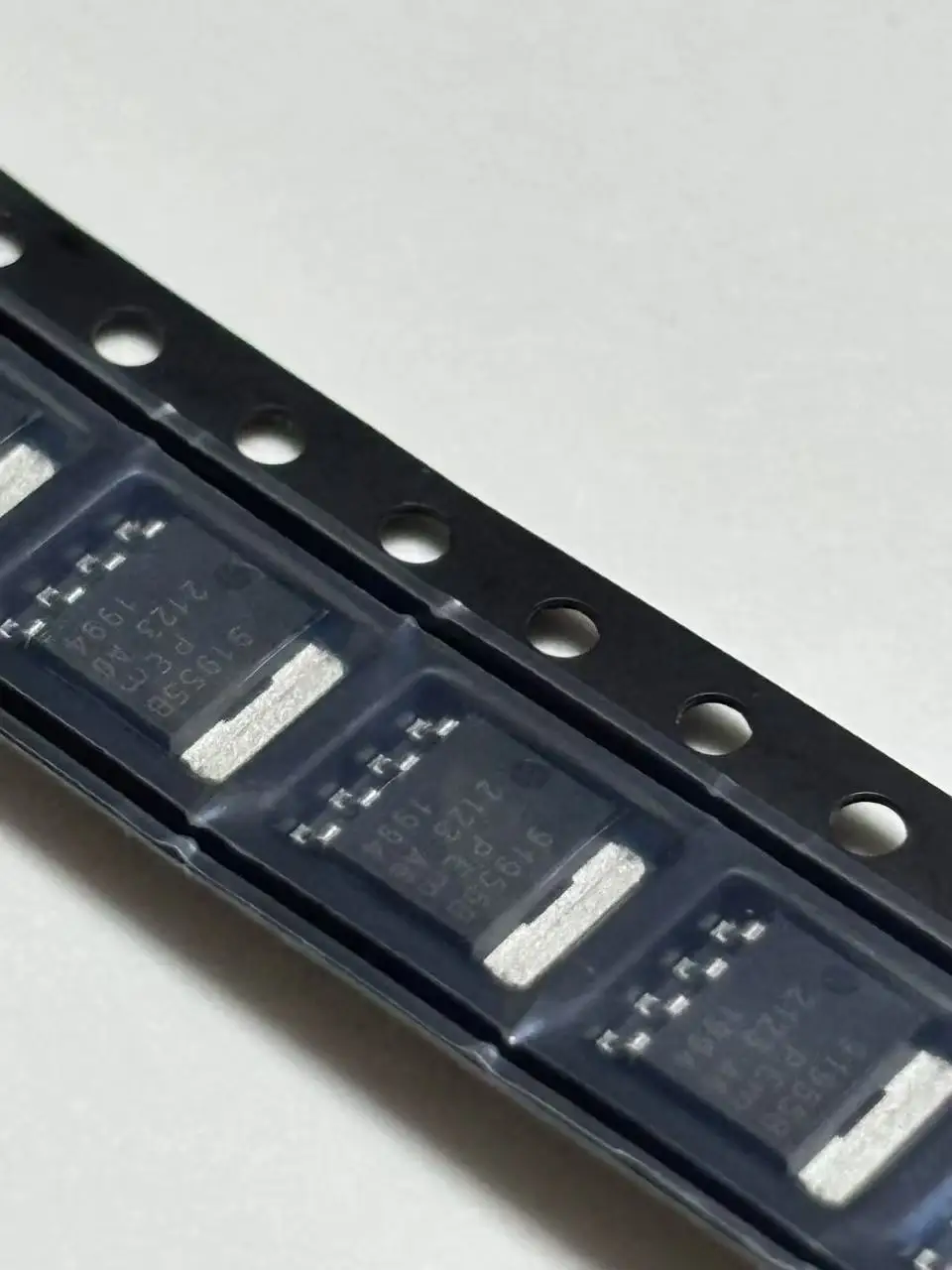 BUK9Y19-55B for Automotive MOSFET field effect.