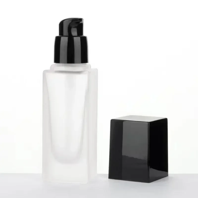 15ml 30ml 40ml 60ml Square Liquid Foundation Clear Glass Bottle Essence Emulsion Refillable Bottles Cosmetic Packaging Container