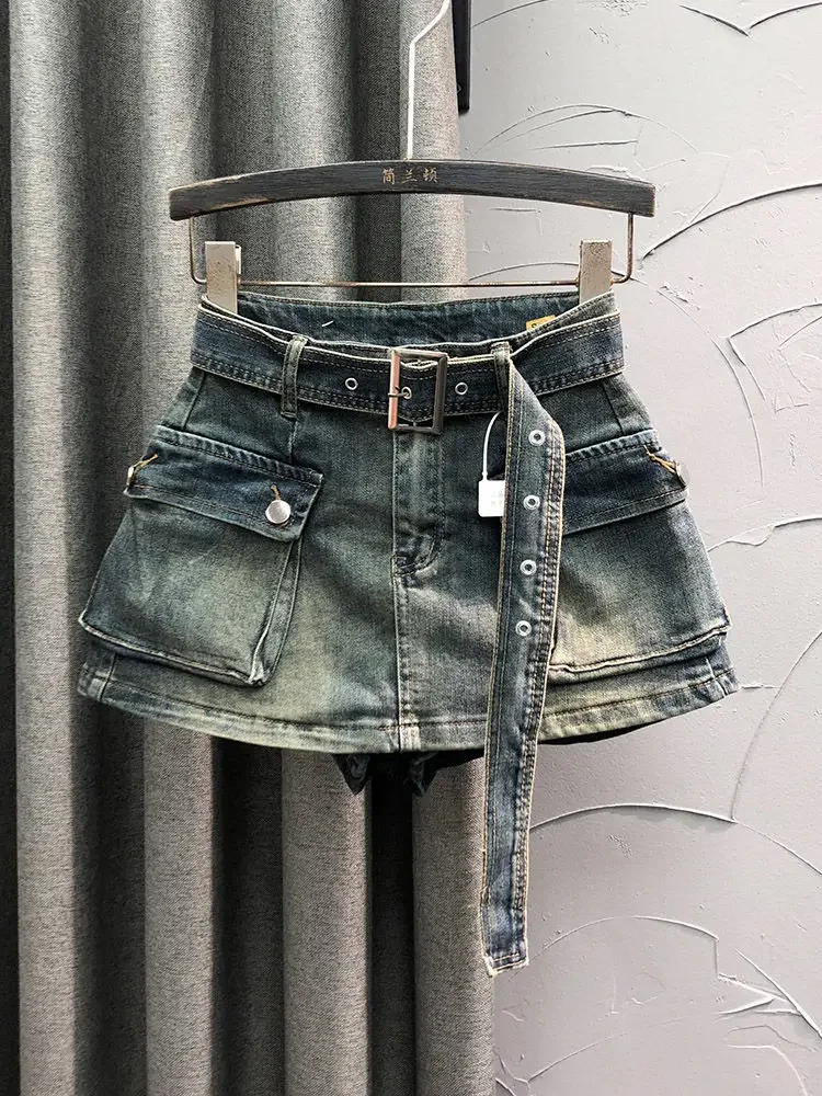 2024 summer new retro American style large pocket belt, skirt, pants skirt, three part denim shorts trend  black shorts