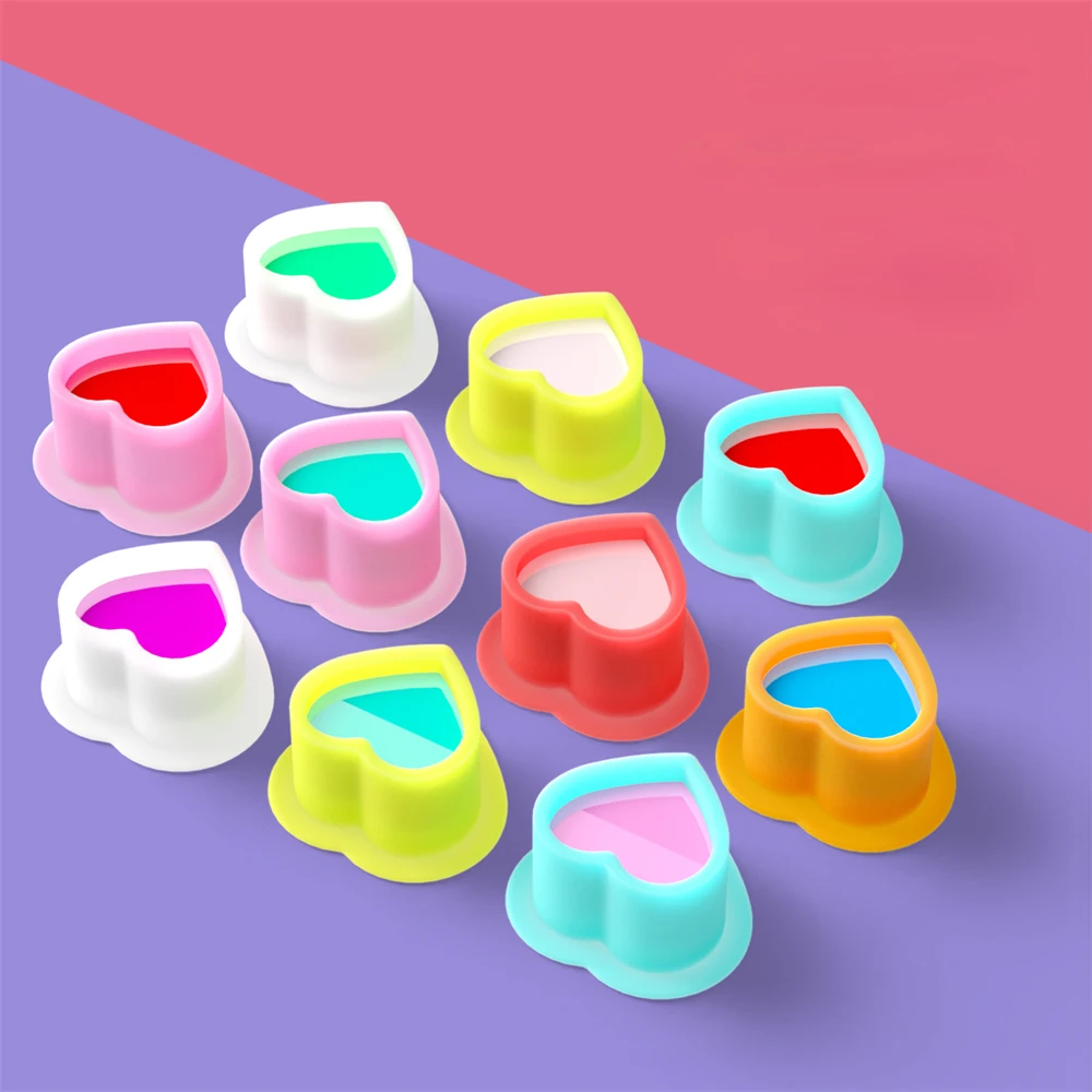 200Pcs Disposable Tattoo Silicone Heart Ink Cup Permanent Makeup Pigment Holder Container Cap Tattoo Ink Accessories for Artist