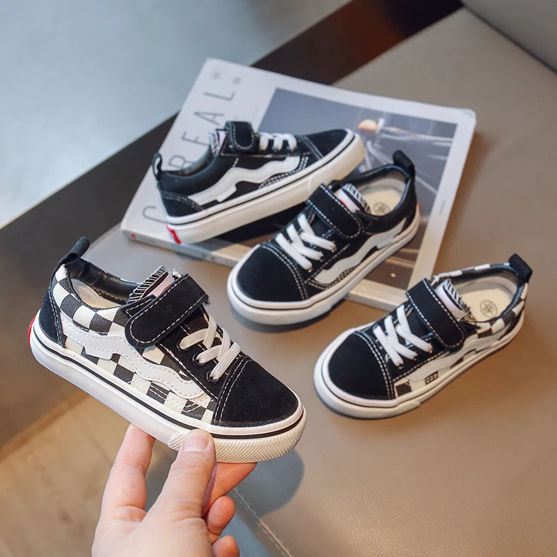 

2025 Kid's New Canvas Shoes Teen Boys Fashion Sneakers Girls Casual Shoes Young Students Soft Comfort Bottom Sport Running Shoes