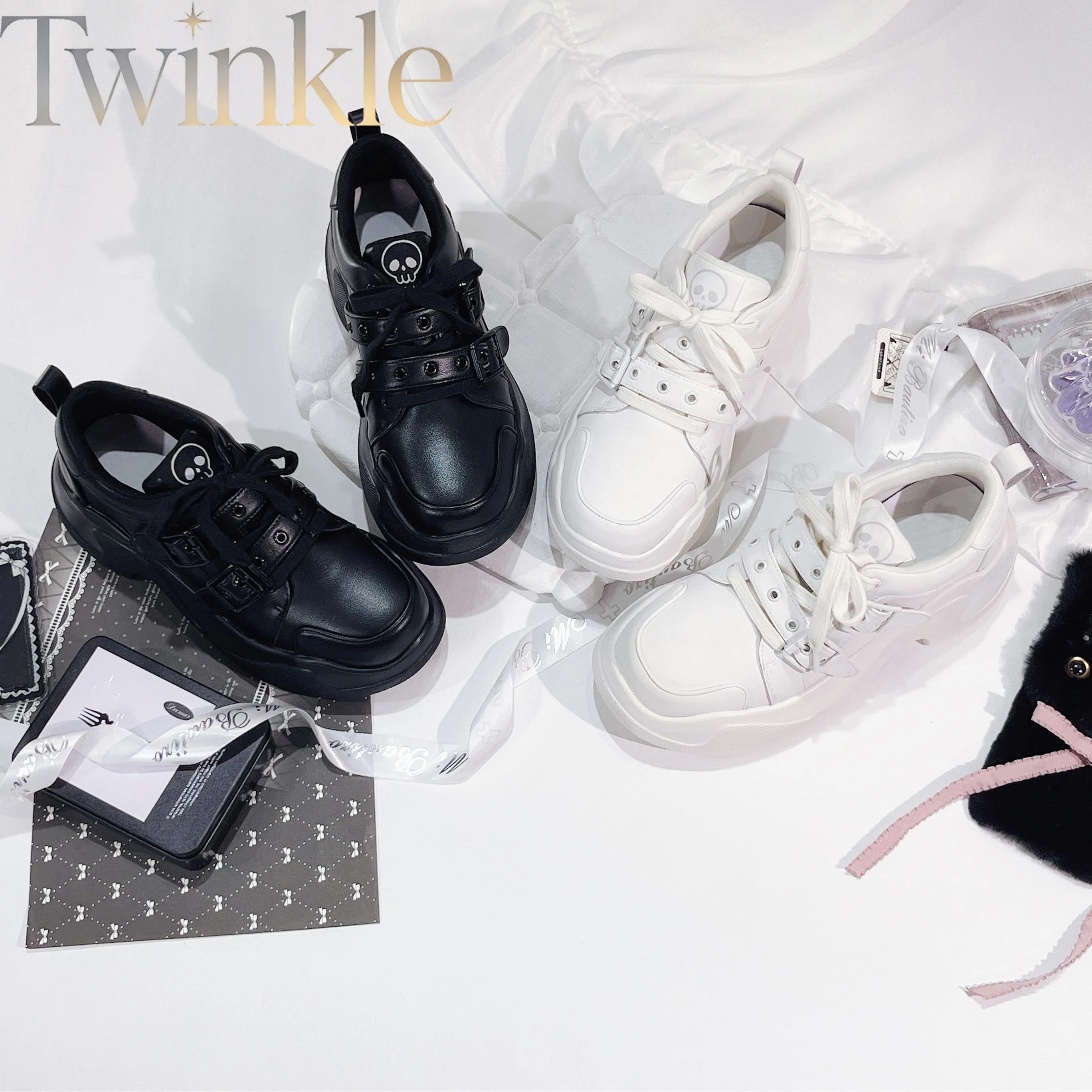 Harajuku Sneakers Y2K Skull Tennis Shoes Women Girls Subculture Casual Sports Shoes for Women Black White Subculture Design
