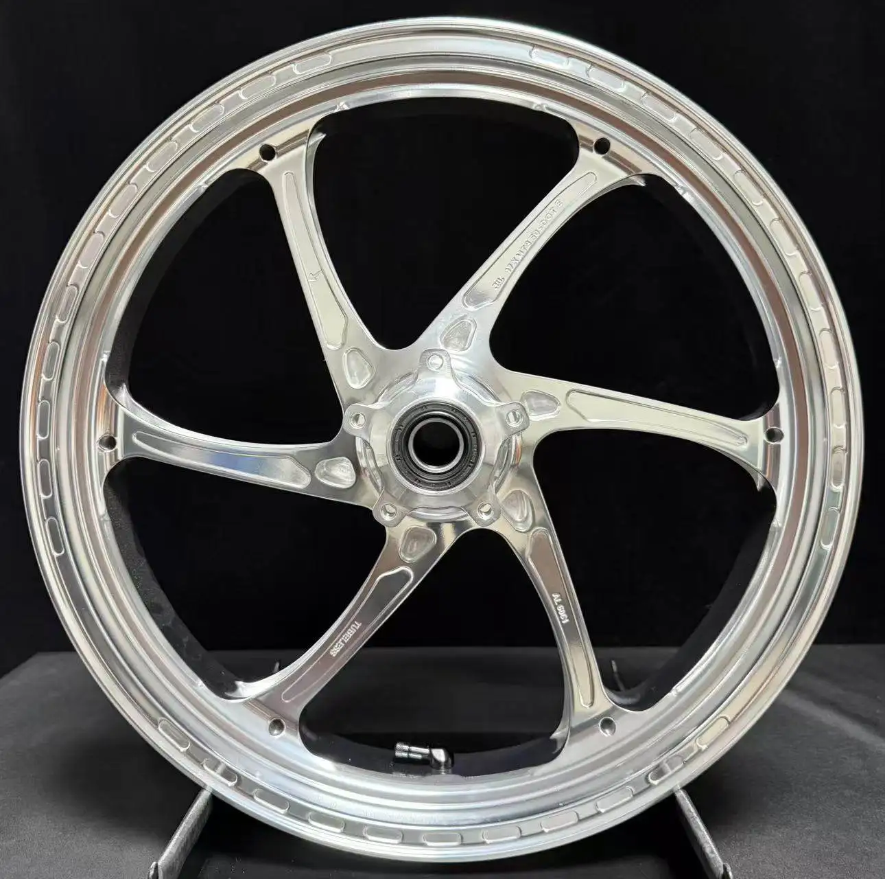 Suitable for Ducati Panigale V4 Streetfighter V4 2018-2025 Forged Aluminum Alloy Wheel Hubs - CNC Lightweight Performance Wheels