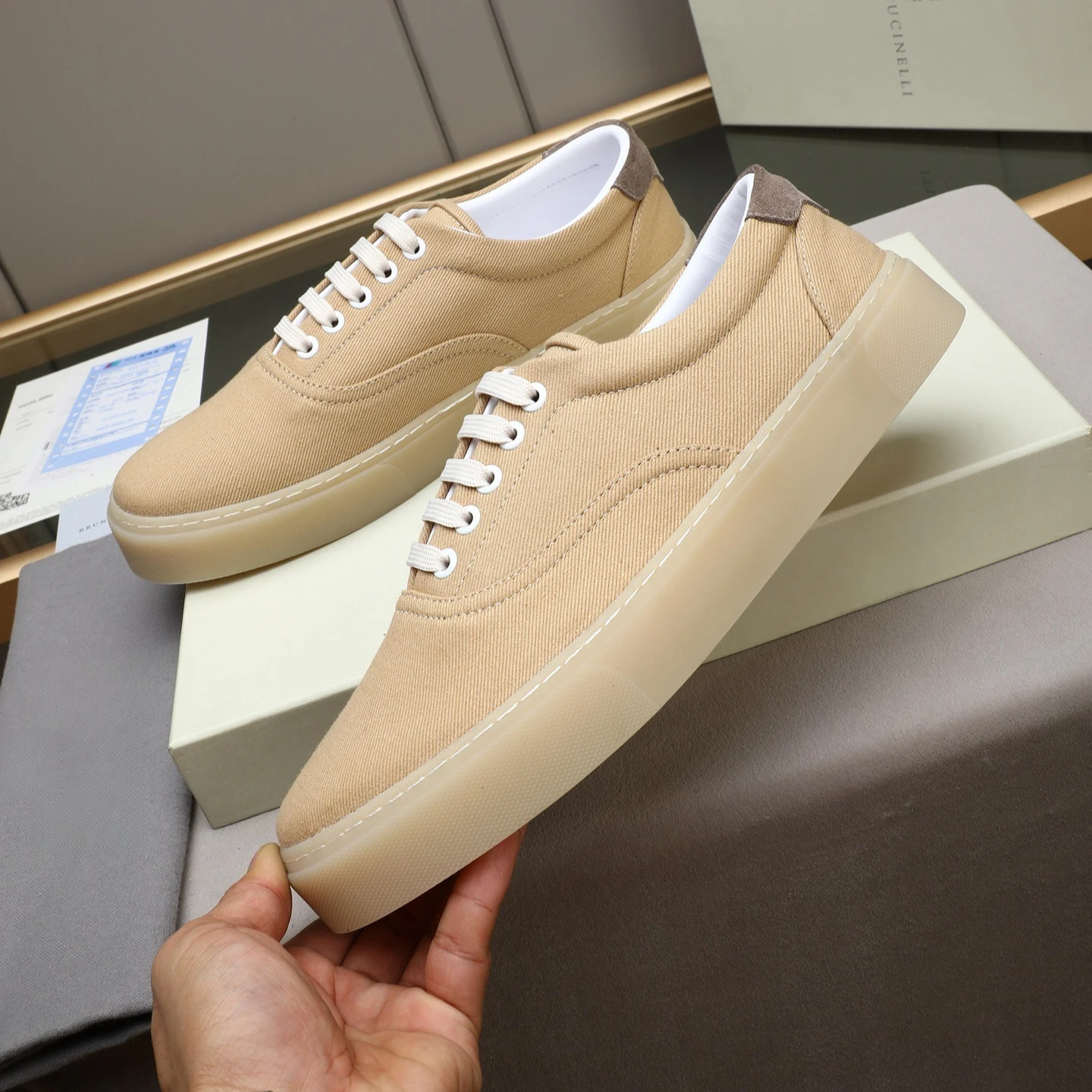 

Sneakers Men‘s Comfortable Non-Slip Breathable and Waterproof Casual Shoes Fashion Flat for Daily Commute Outdoor Size 39-44