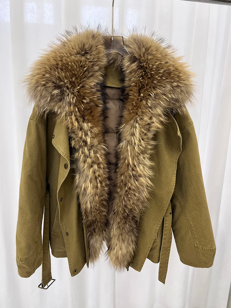 เสื้อแจ็คเก็ตพาร์กาสำหรับผู้หญิงฤดูหนาวสุดหรู บุขนเป็ดแท้ คอปกขนสุนัขจิ้งจอกและแรคคูน  เสื้อโค้ทเดนิมหนาสำหรับผู้หญิง