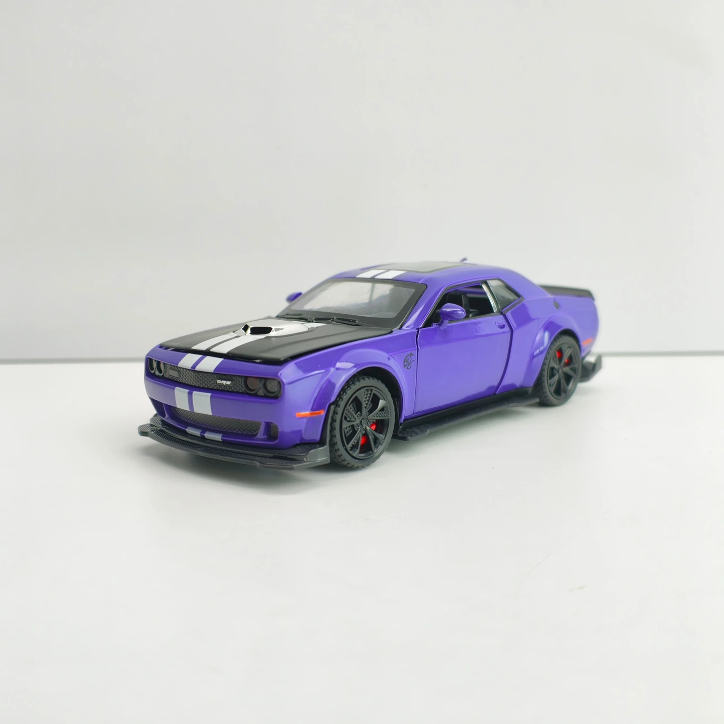1:32 simulation Dodge Hellcat SRT modified alloy car model, doors and engine hood, trunk can be opened with sound and light gift view 6