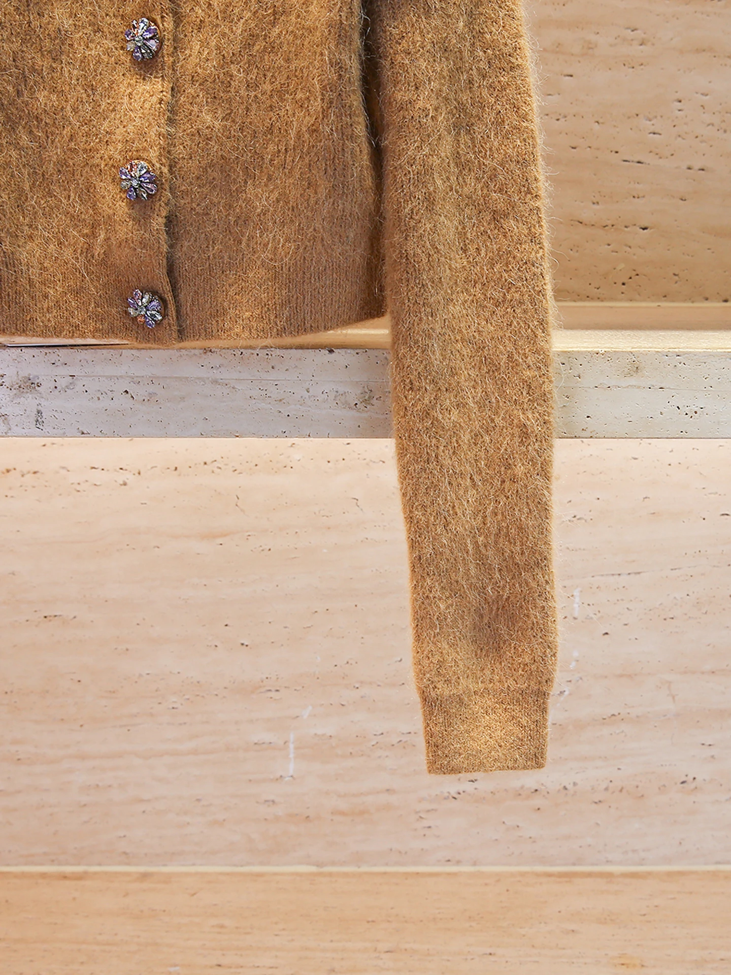 Cardigan tricoté en poils de chameau pour femmes de luxe irt avec embellissement de diamants Petite fraance Sle SP Home South Oil 2025 Autu...