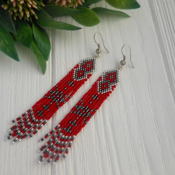 ZGMXR Rice bead earrings Tassel Red Geometry Pattern Hand weaving Bohemia Alloy Fashion Simple Woman Beaded earrings