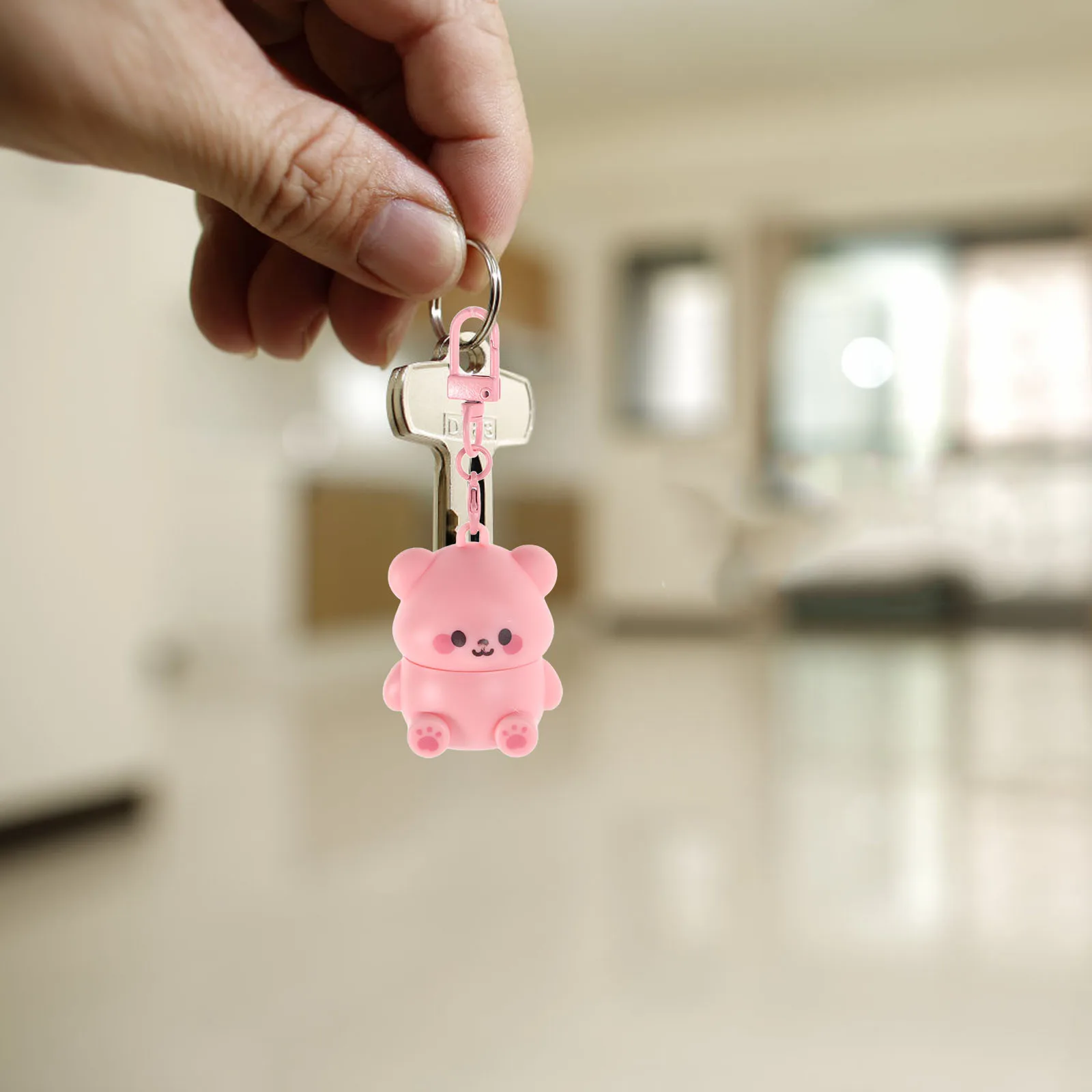 بلسم شفاه لطيف على شكل دب لترطيب وترطيب محمول للعطلات وحشو ملمع شفاه للحفلات #1