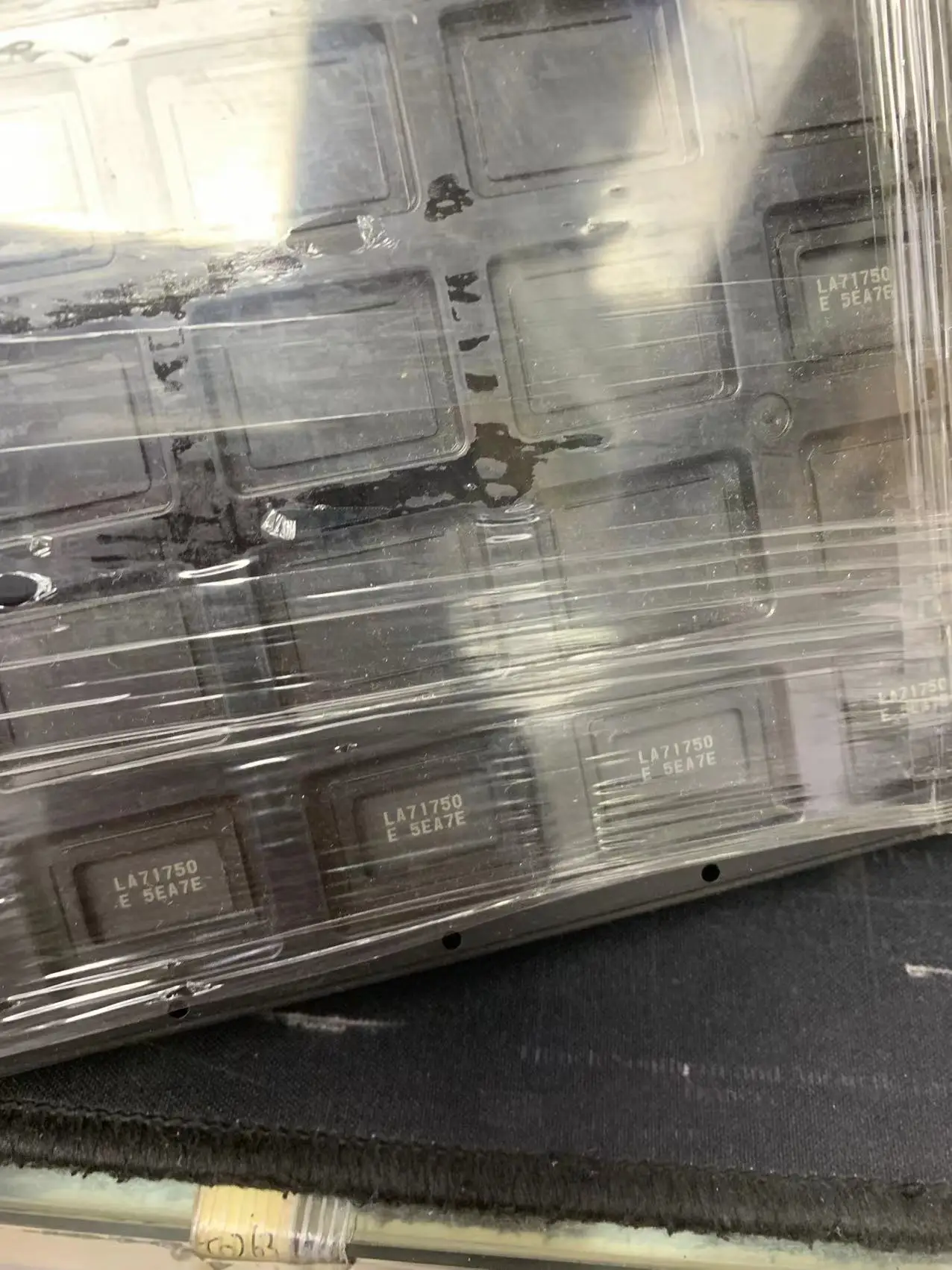 LA71750 LA71750E (1 pz) BOM matching / one-stop chip acquisto originale