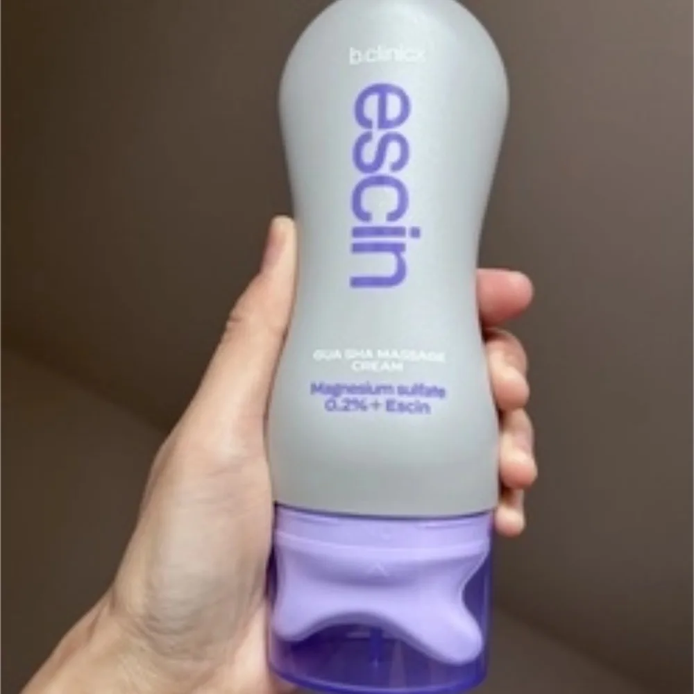 

Оригинальный массажный крем для тела b.clinicx Escin GUA SHA MASSAGE с сульфатом магния 0,2% и эскином, 150 мл, увлажняющий крем для ног