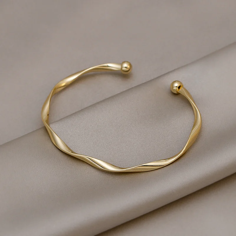 Fashion Opening Bangle Gold Color Glossy Twisted Thin Bangles For Women Female Open Minimalist Style Charm Cuff Bracelet Jewelry