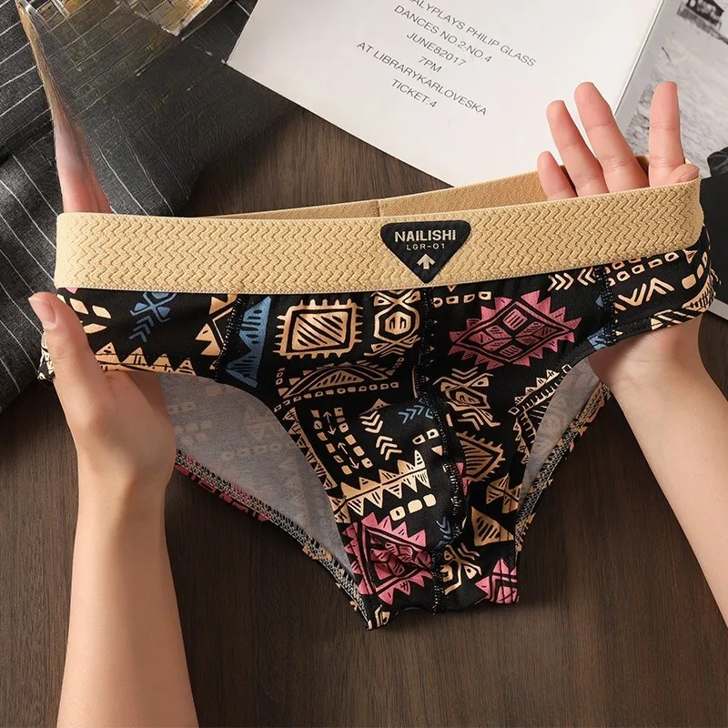 Popular Convex Pouch Underpants Sexy Middle Waist Solid Cotton Lingerie Breathable Mens Underware Print Briefs Man Comfy Panties